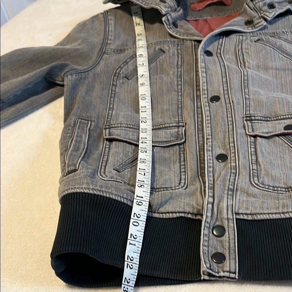 Stylish Gray Bomber Jacket for Men - Picture 10 of 11